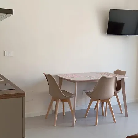 Cconforthotels Mimi Apartment *